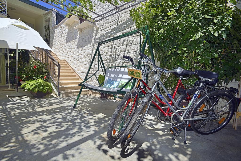 Apartments Micic Хвар Экстерьер фото