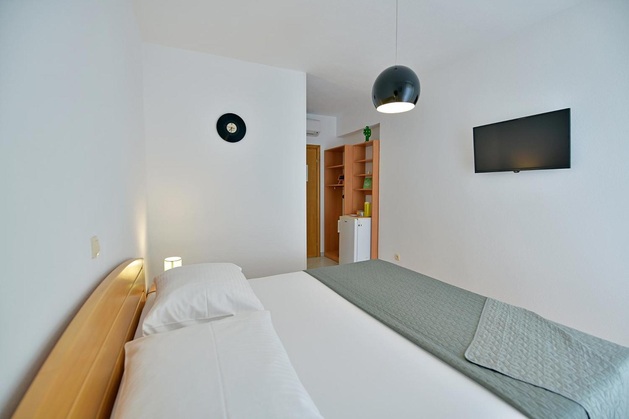 Apartments Micic Хвар Экстерьер фото