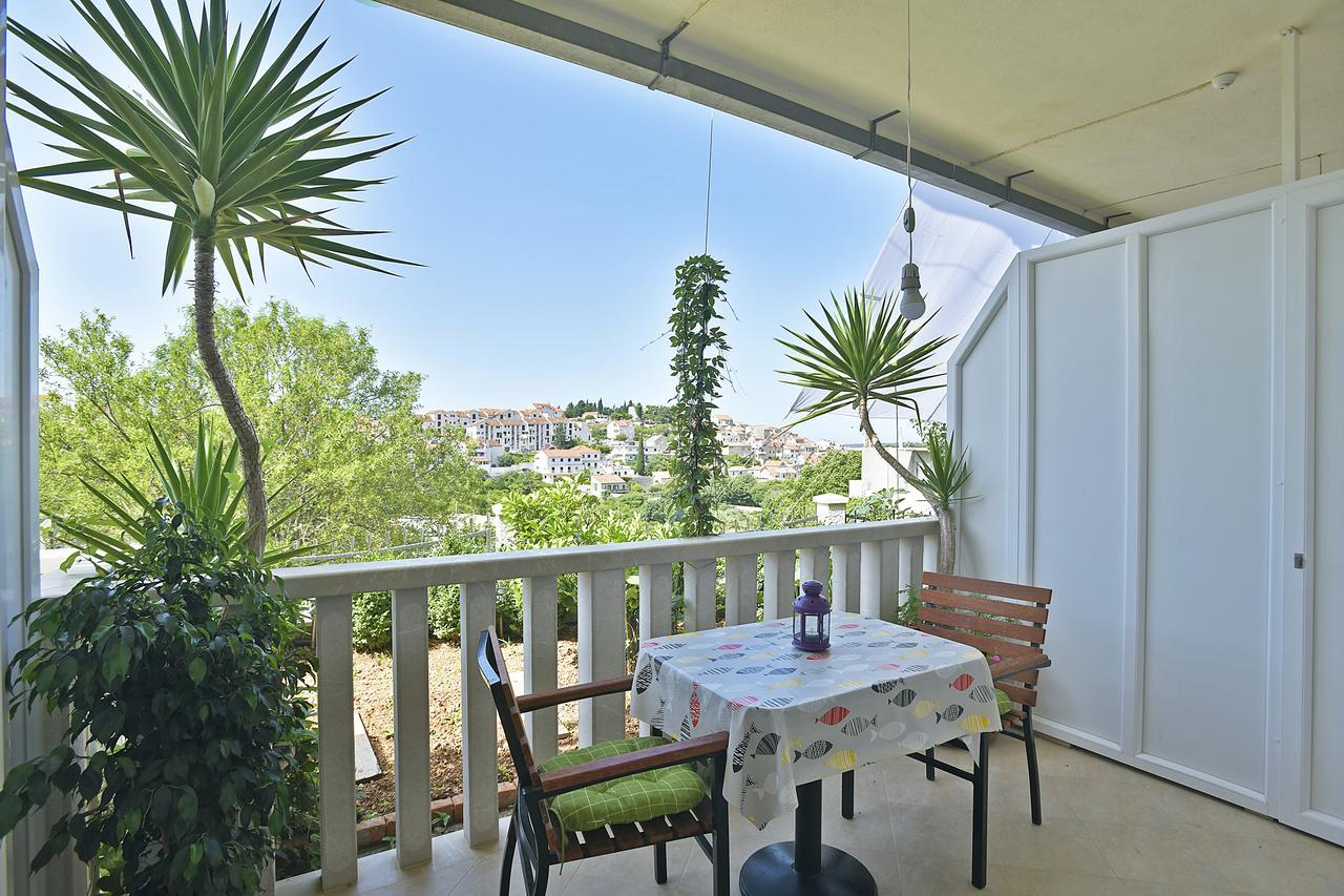 Apartments Micic Хвар Экстерьер фото